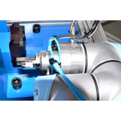 Automated robotic workstations for notch toughness tests