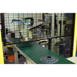 Automatic input manipulation robotic line for PKW springs